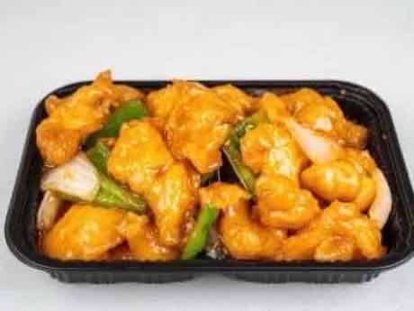 Sweet and sour fish fillets in tangy sauce